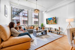 Lofts 300