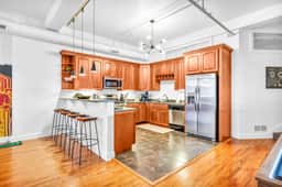 Lofts 300
