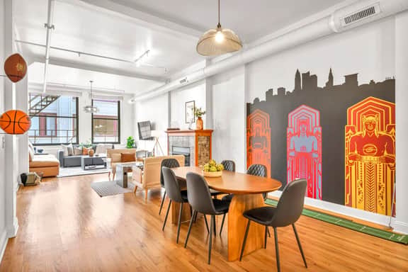 Lofts 300