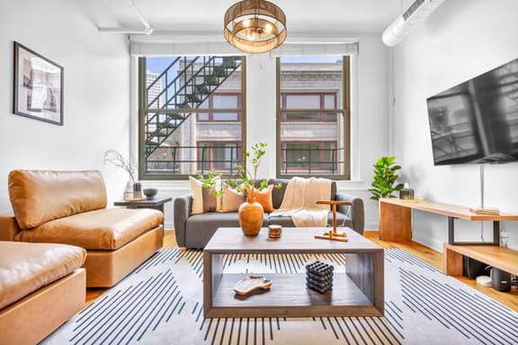 Lofts 300