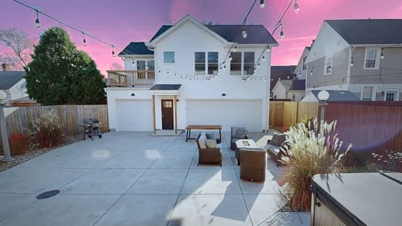 The Carriage House | Stylish Stay Near West 25th