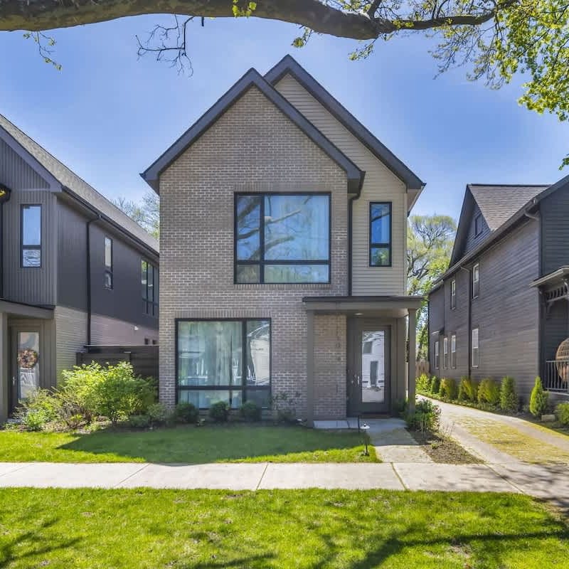Tremont, Sauna, Cold Plunge, Luxe Modern Colonial